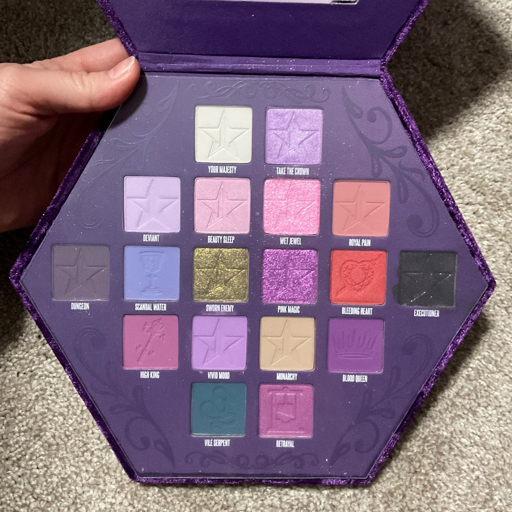 Jeffree Star- Blood Lust Artistry Palette